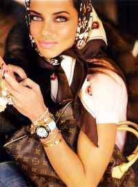 adriana_lima_headscarf.jpg